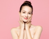 Skincare routine: l’ordine corretto per applicare i prodotti. Scopri qual è!